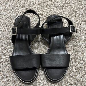 Aquatalia black leather strappy sandal 8